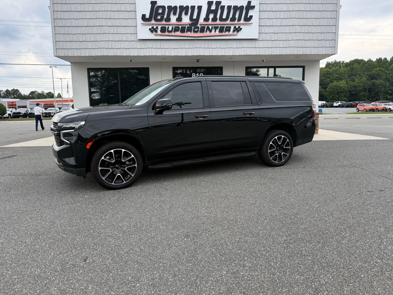 Used 2024 Chevrolet Suburban RST w/ Luxury Package