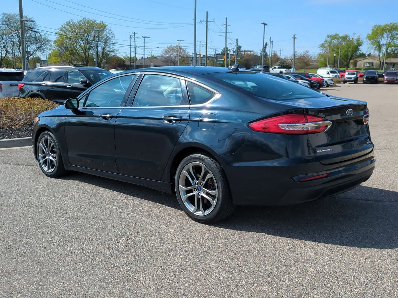 Used 2020 Ford Fusion SEL FWD image 6
