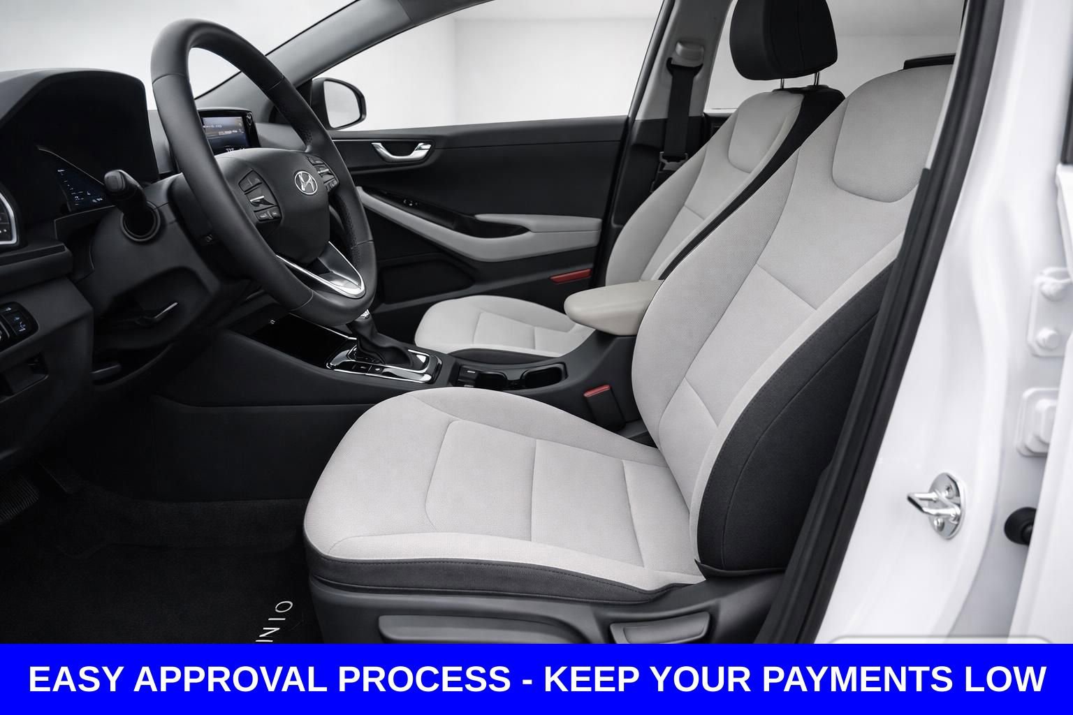 Used 2021 Hyundai Ioniq SE FWD image 8