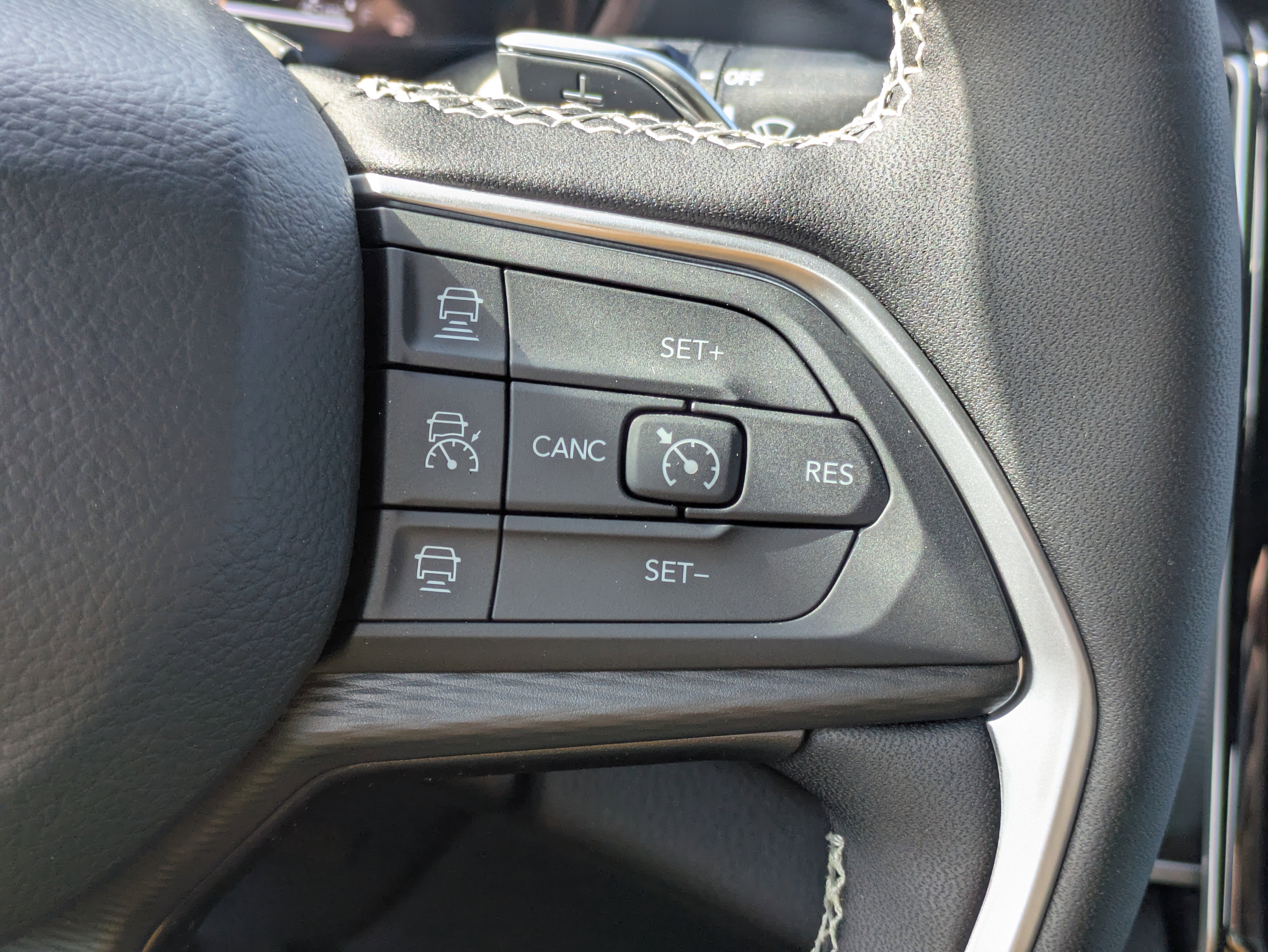 New 2026 Jeep Grand Cherokee Laredo X image 17