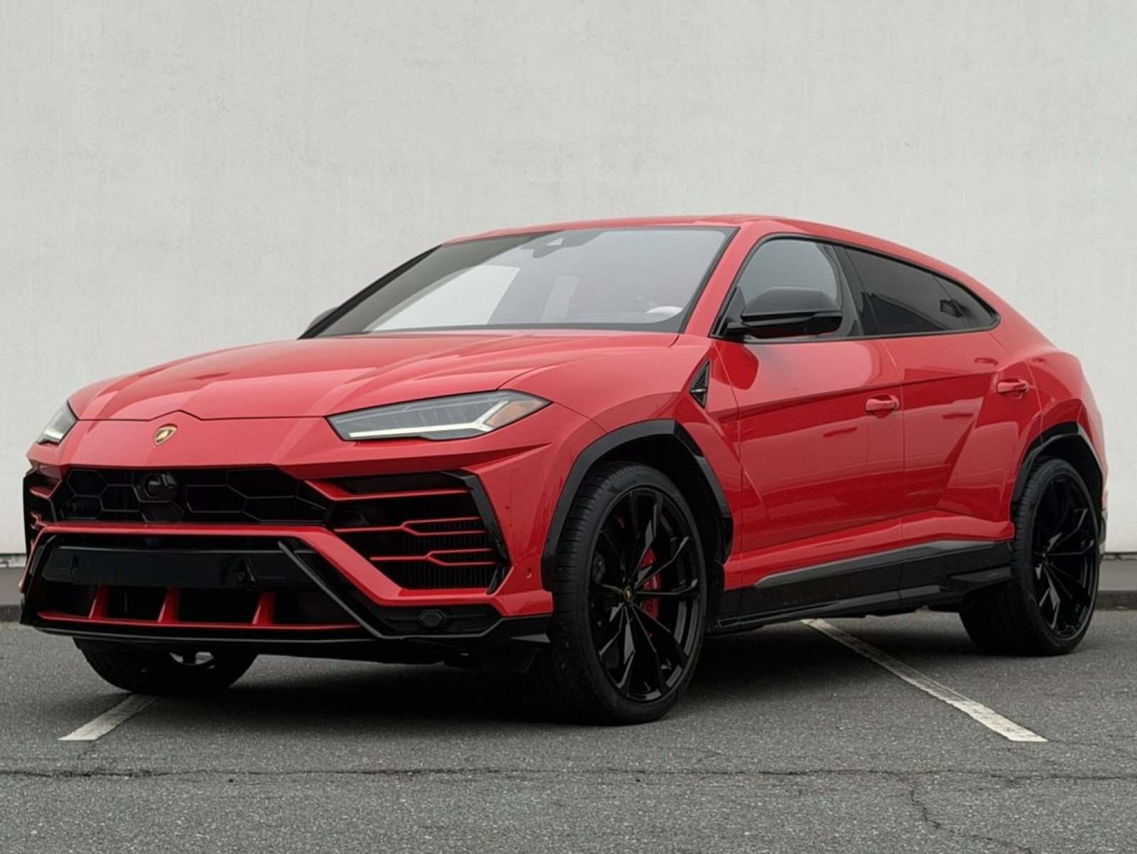 Used 2020 Lamborghini Urus image 3