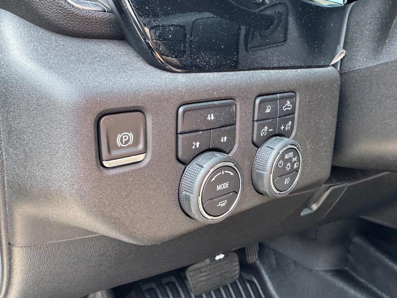 Used 2024 Chevrolet Silverado 2500 LT w/ All Star Edition AWD/4WD image 16