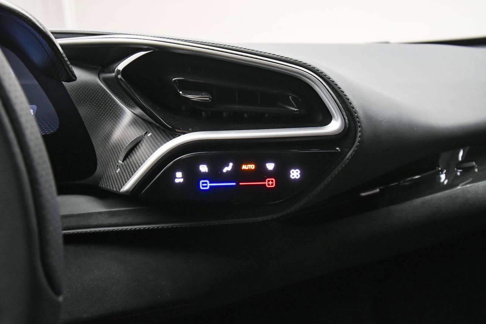 Used 2024 Ferrari 296 GTB image 44