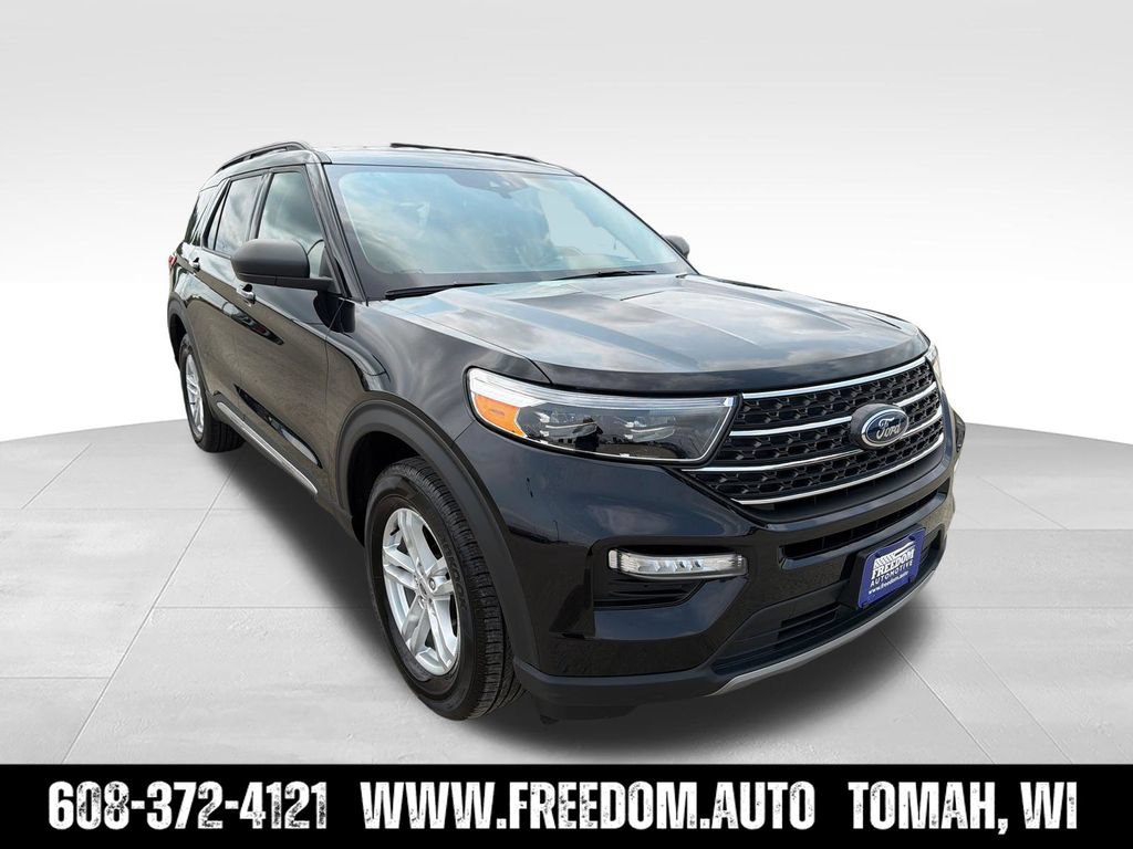 Used 2024 Ford Explorer XLT w/ Equipment Group 202A AWD/4WD image 11