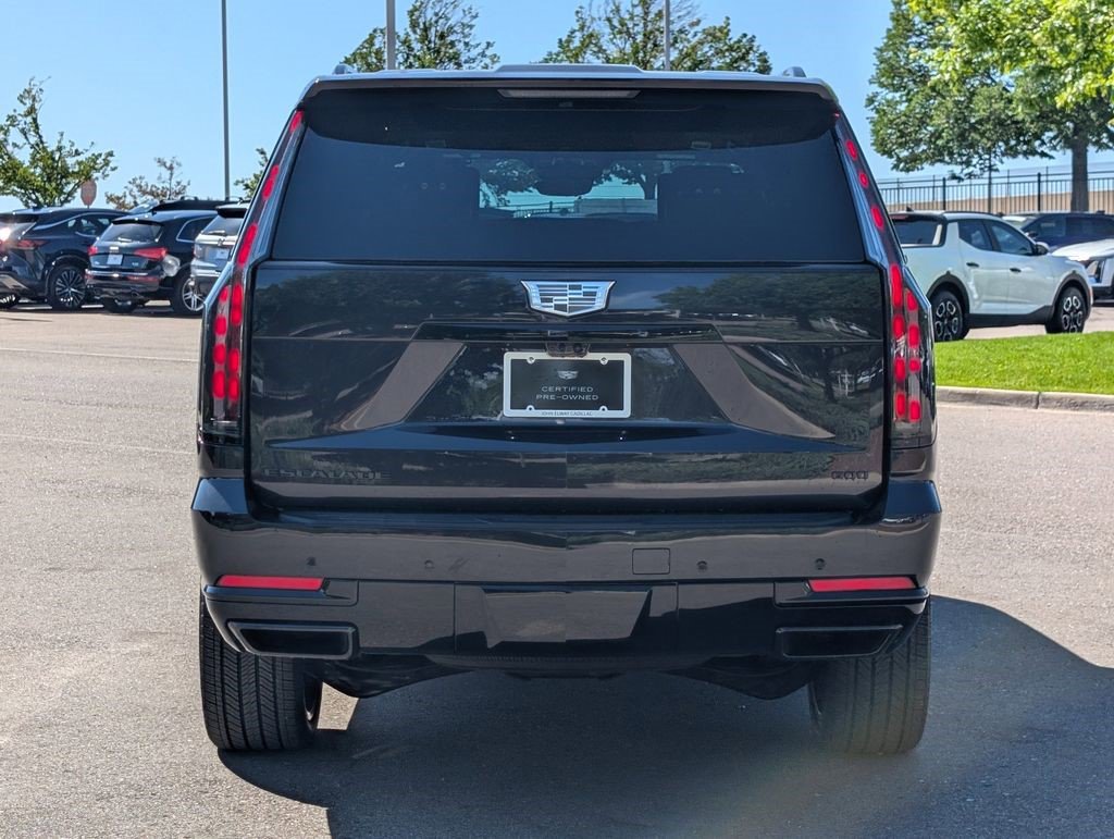 Certified 2026 Cadillac Escalade Platinum Sport w/ LPO, ONYX Package AWD/4WD image 4