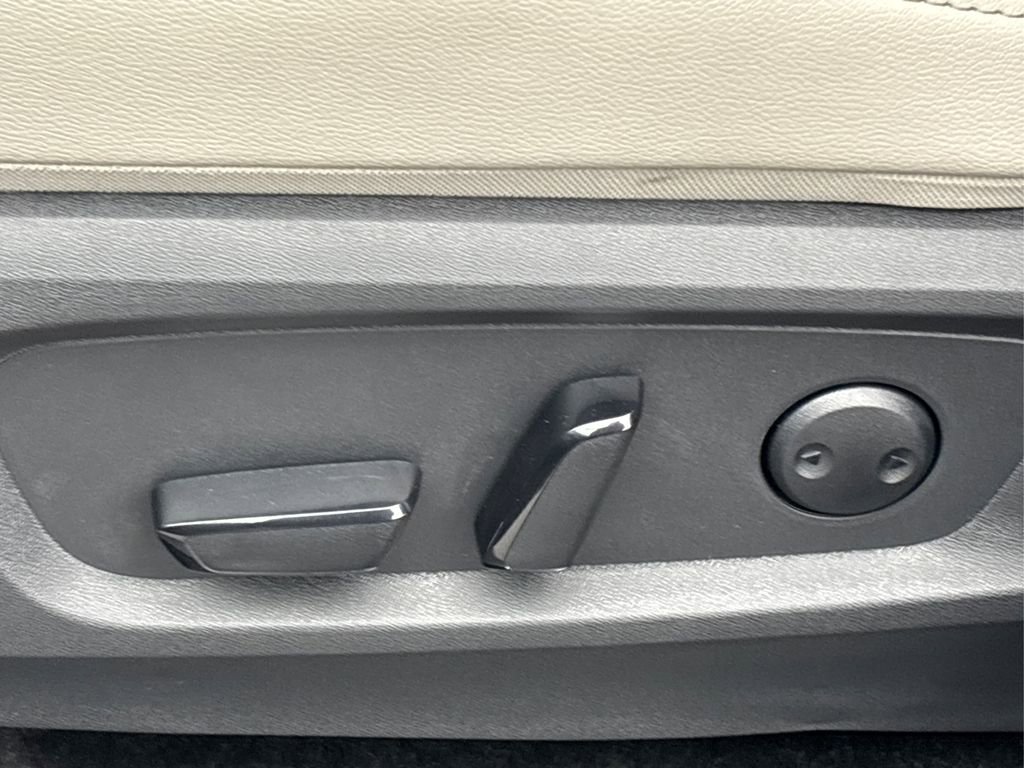 New 2025 Nissan Pathfinder SL image 32