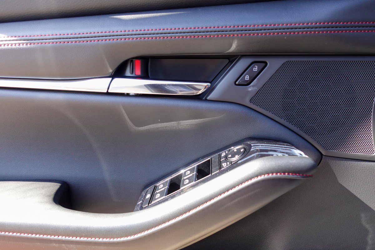 New 2026 MAZDA MAZDA3 Carbon image 11