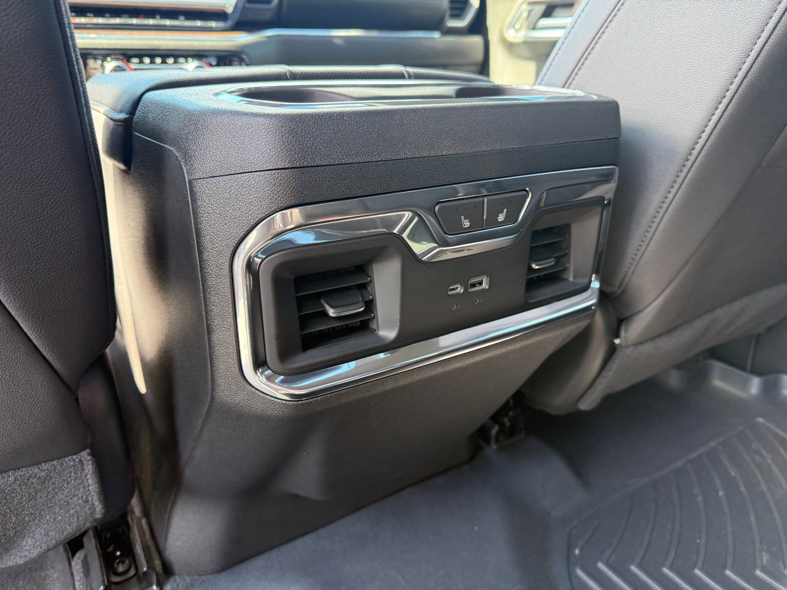 Used 2024 GMC Sierra 1500 SLT w/ SLT Premium Plus Package image 18