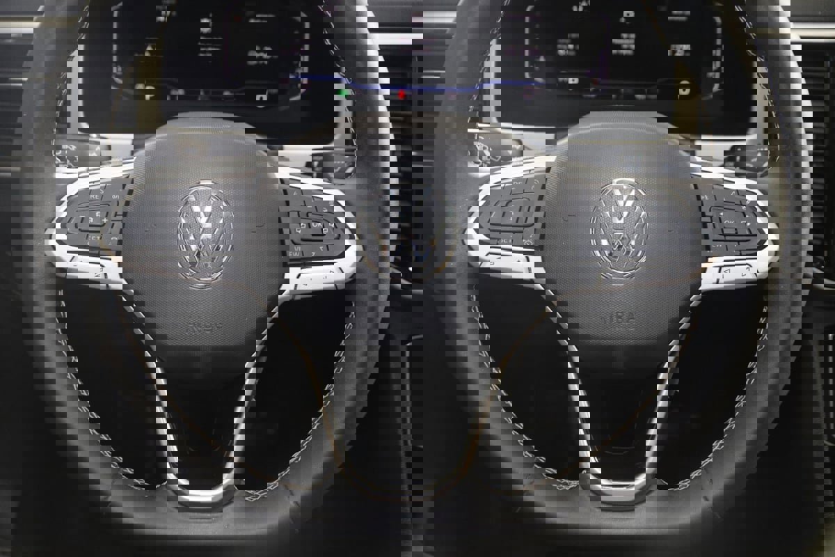 Used 2021 Volkswagen Atlas SEL Premium image 39