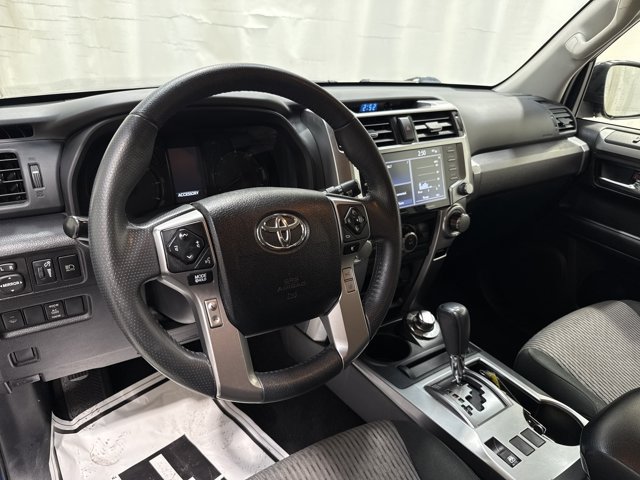 Used 2021 Toyota 4Runner SR5 AWD/4WD image 25