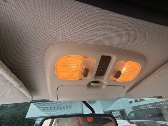 Used 2009 Ford Escape XLT FWD image 16
