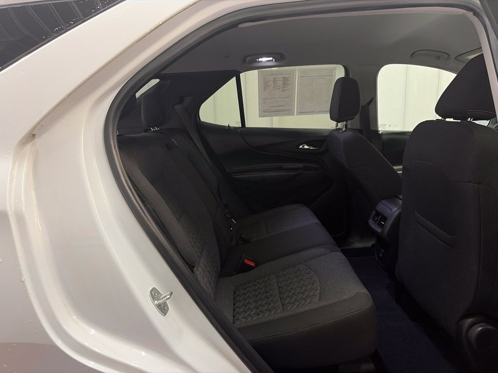 Used 2023 Chevrolet Equinox LT AWD/4WD image 22