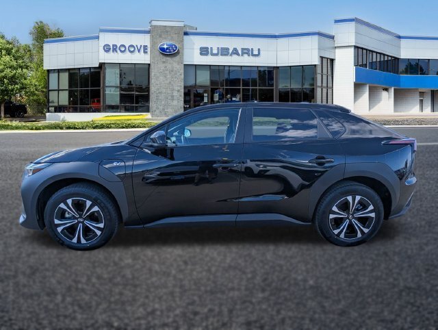 Used 2023 Subaru Solterra AWD image 2