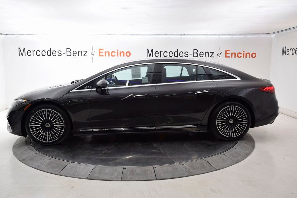 Certified 2023 Mercedes-Benz EQS 580 4MATIC Sedan image 3