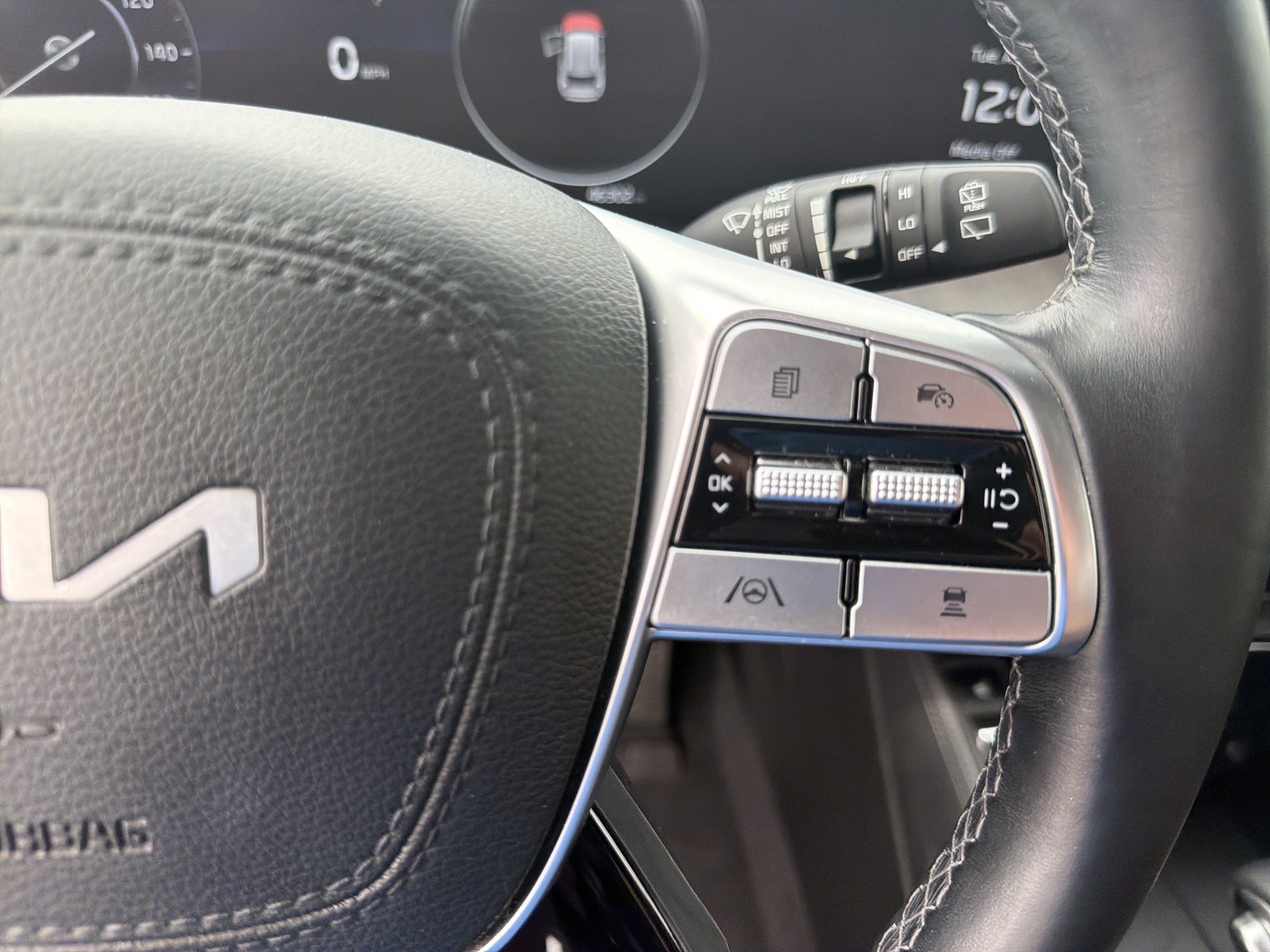 Used 2023 Kia Telluride SX AWD/4WD image 35