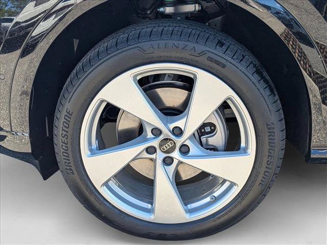 New 2025 Audi Q5 Premium w/ Premium Plus AWD/4WD image 9