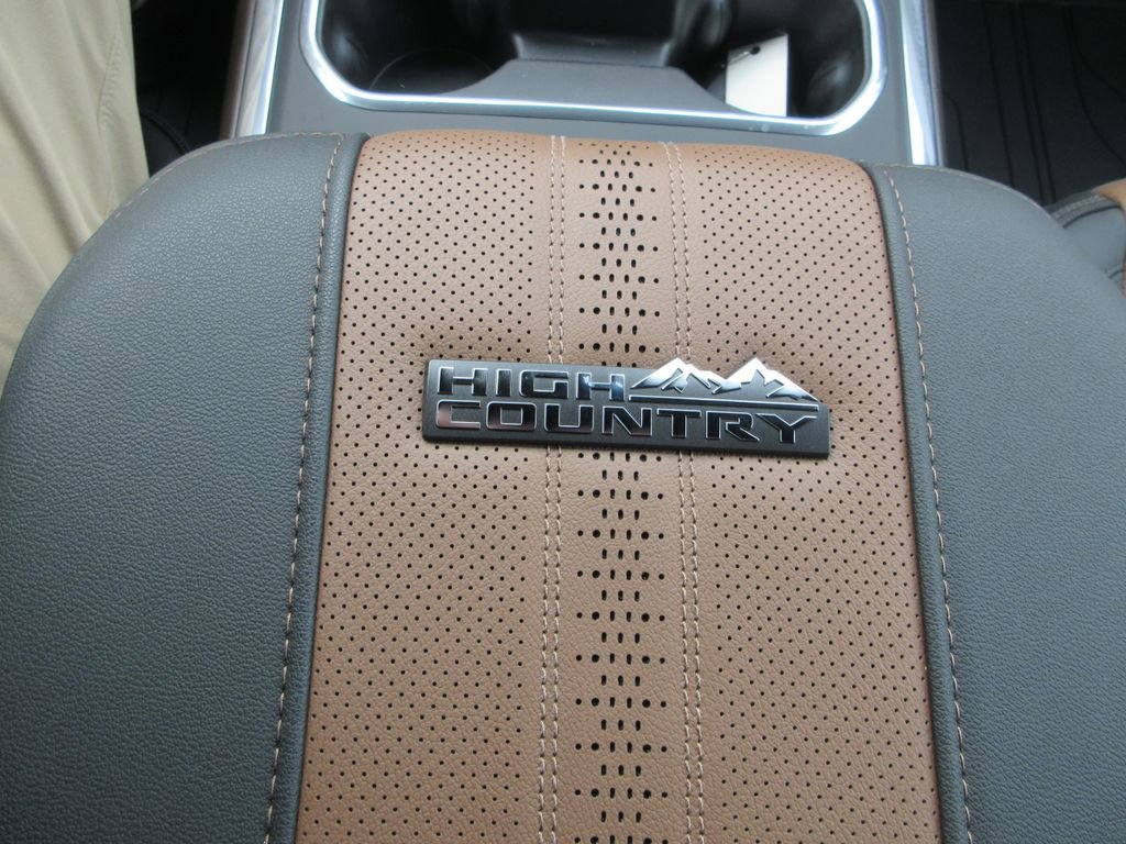 New 2026 Chevrolet Silverado 3500 High Country w/ High Country Premium Package image 32