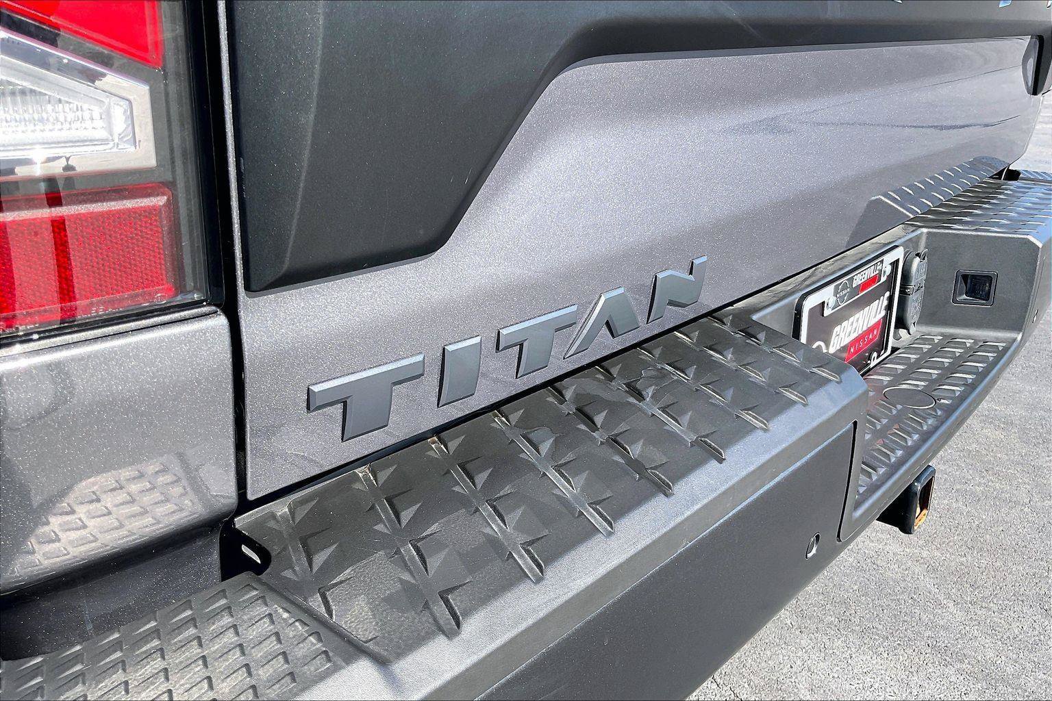Certified 2024 Nissan Titan PRO-4X w/ Pro-4x Convenience Package AWD/4WD image 10