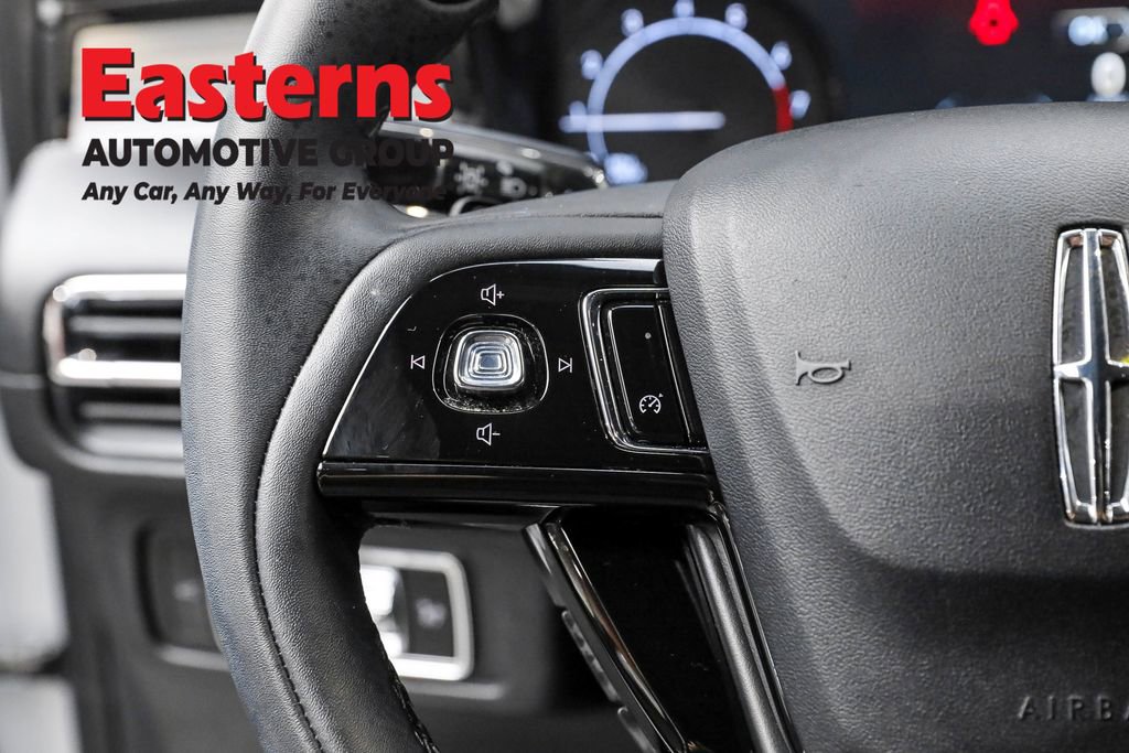 Used 2022 Lincoln Corsair AWD w/ Equipment Group 101A image 15