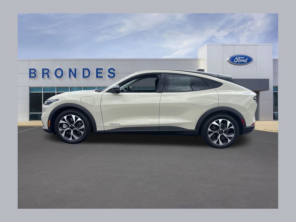Used 2025 Ford Mustang Mach-E Select AWD/4WD image 1