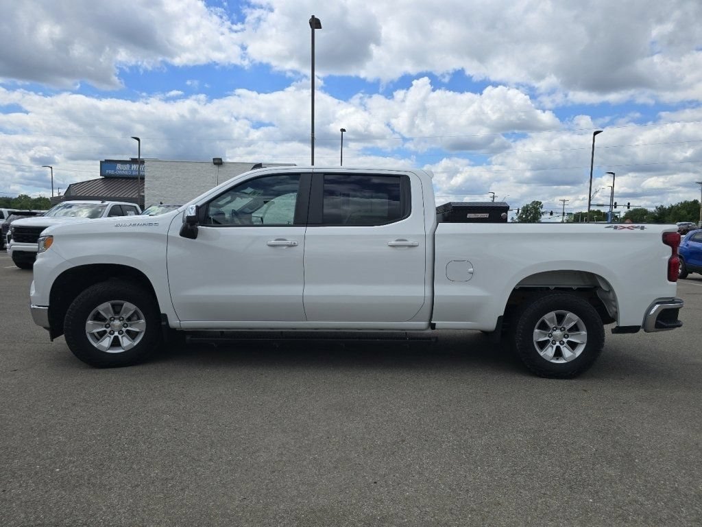 Used 2022 Chevrolet Silverado 1500 LT w/ Safety Package AWD/4WD image 17