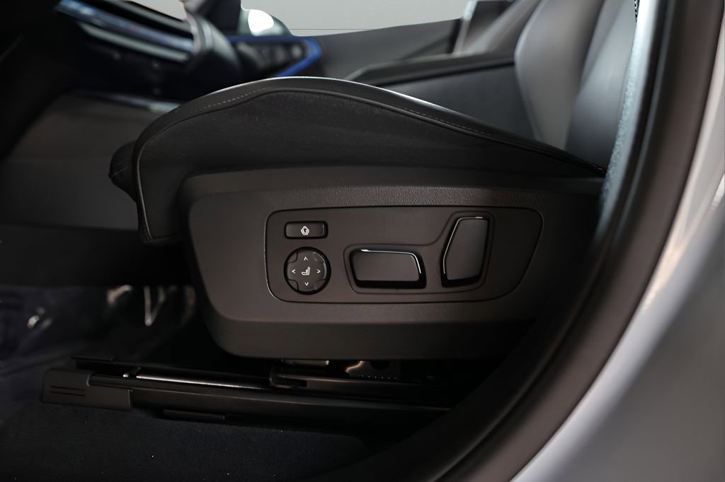 Used 2025 BMW X3 xDrive30i image 43