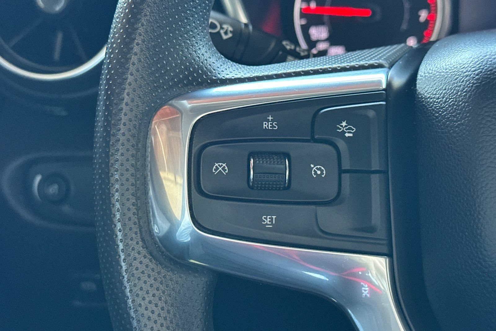 Certified 2024 Chevrolet Blazer LT FWD image 31