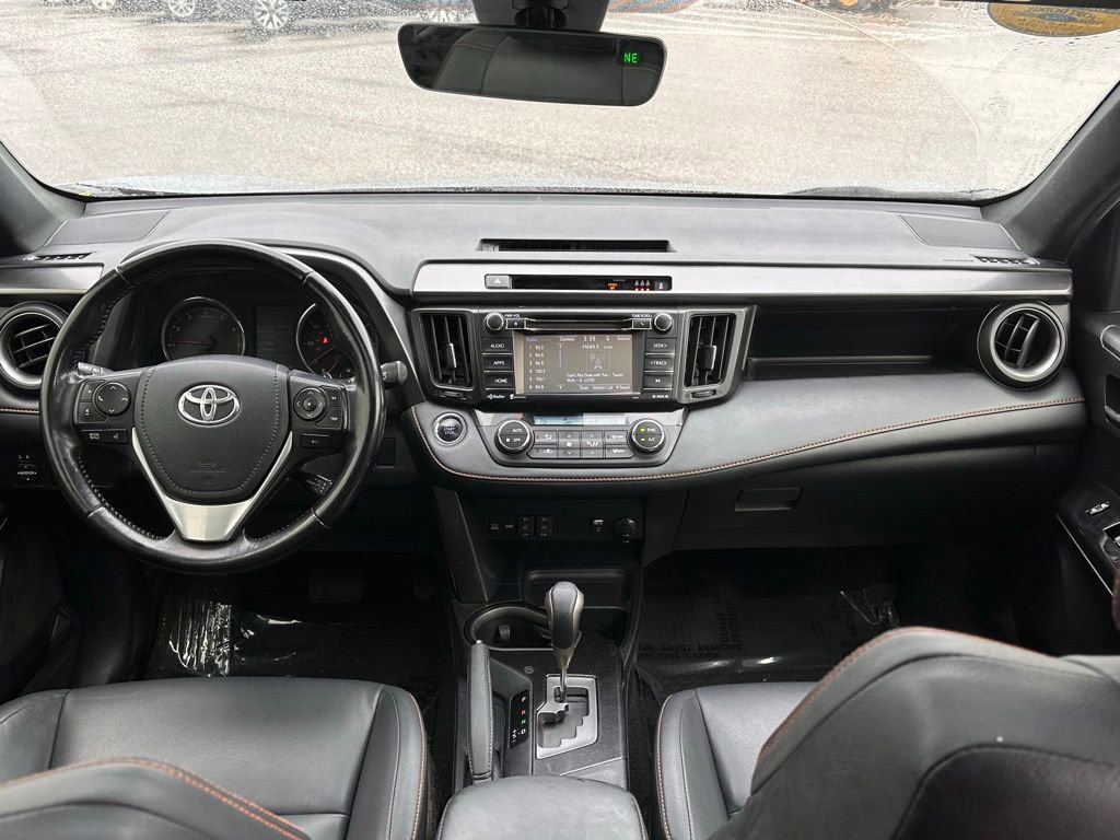 Used 2018 Toyota RAV4 SE w/ Power Extra Value Package AWD/4WD image 20