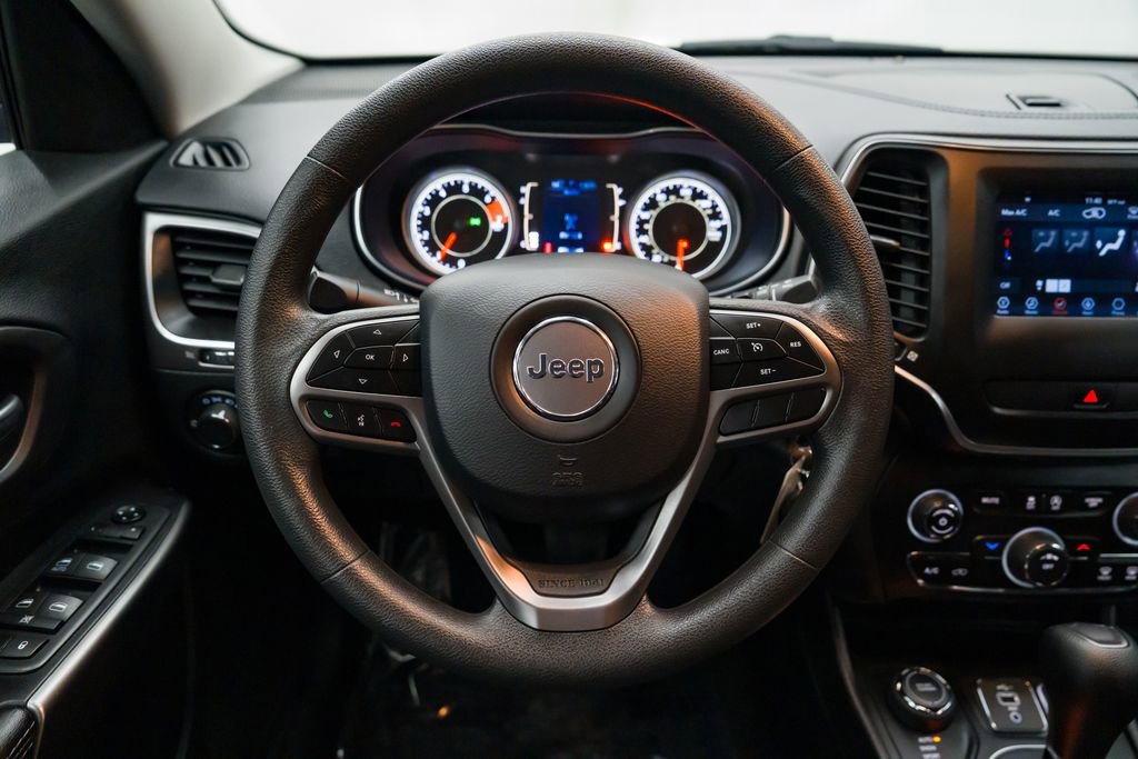 Used 2020 Jeep Cherokee Latitude image 14