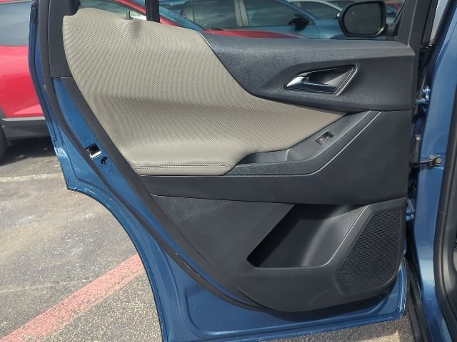 New 2026 Chevrolet Equinox LT w/ Convenience Package II image 9