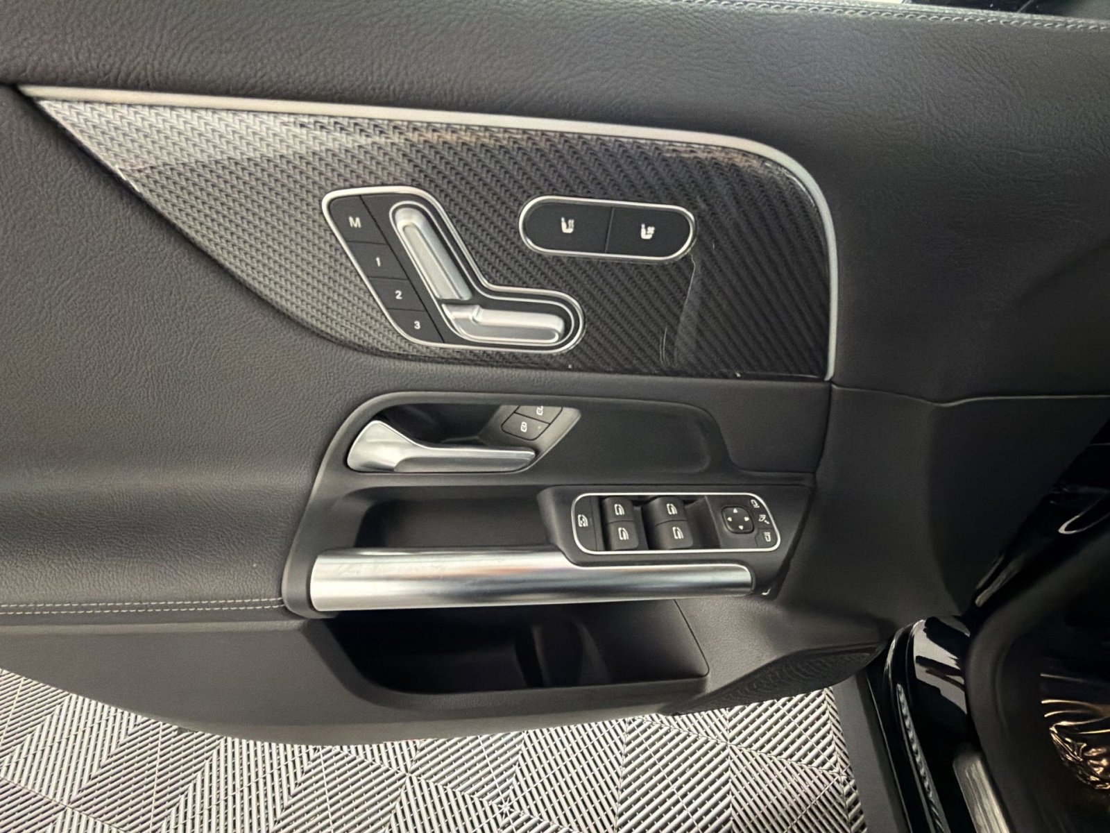 Used 2022 Mercedes-Benz GLA 35 AMG 4MATIC image 15