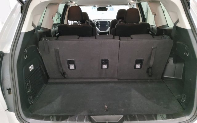 Used 2024 Subaru Ascent Premium w/ Convenience Package image 17