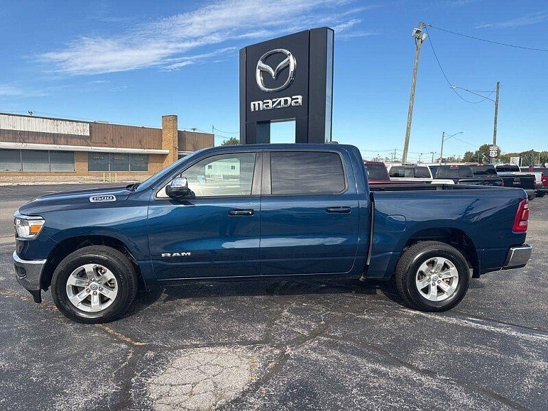 Used 2024 RAM 1500 Laramie AWD/4WD image 2