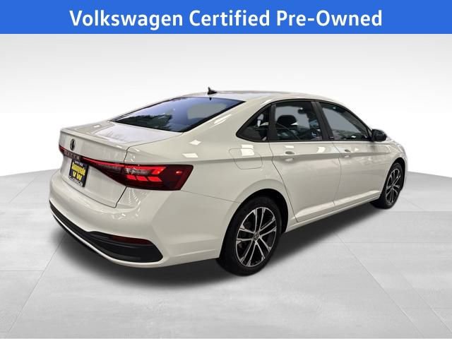 Certified 2025 Volkswagen Jetta Sport image 9
