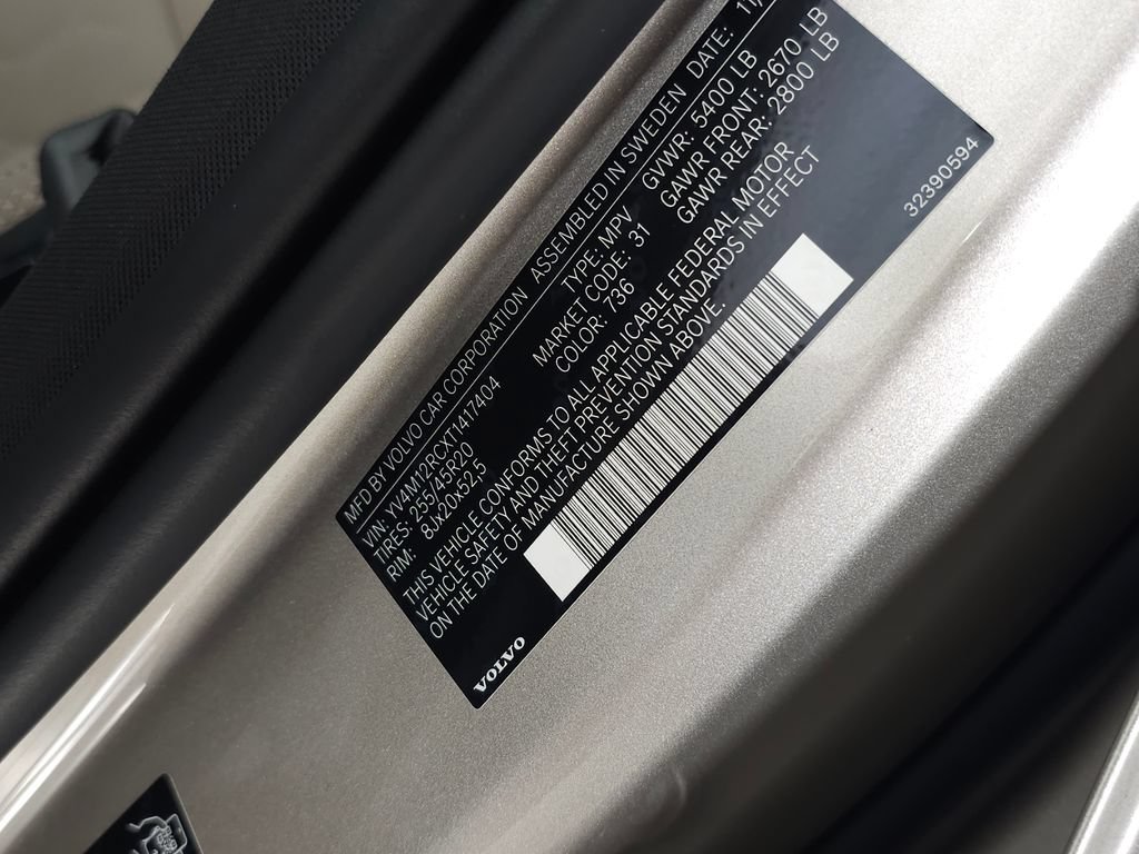 Used 2026 Volvo XC60 B5 Plus AWD/4WD image 35