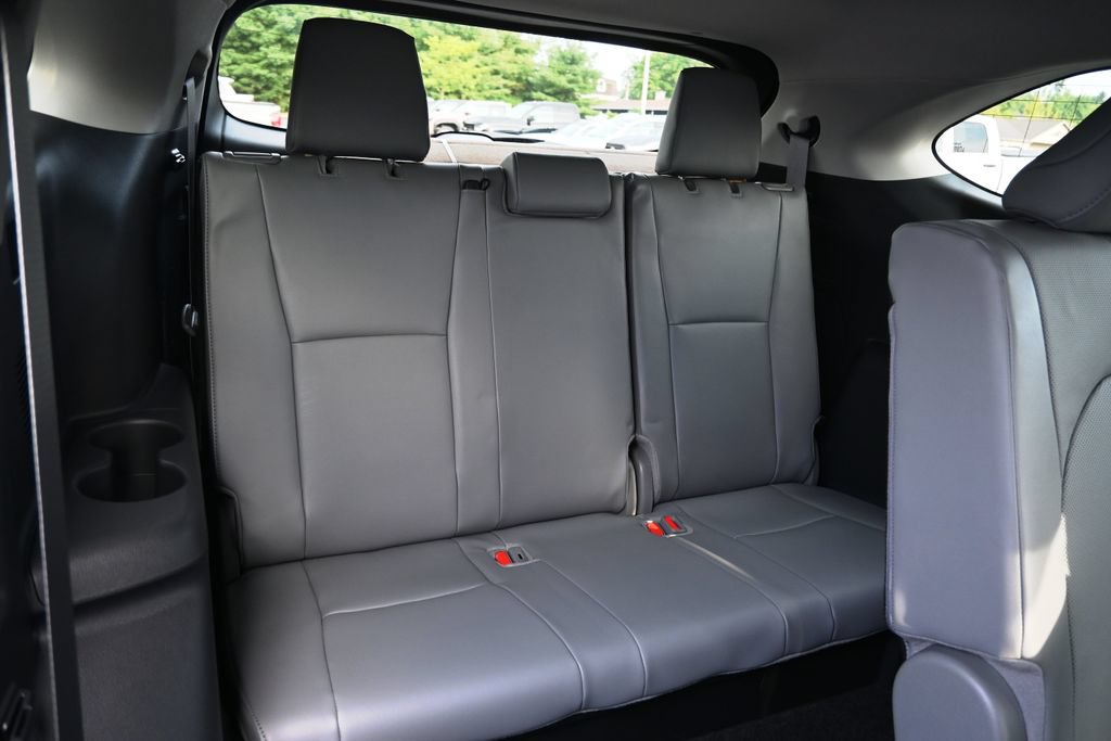 New 2026 Toyota Highlander Limited AWD/4WD image 19