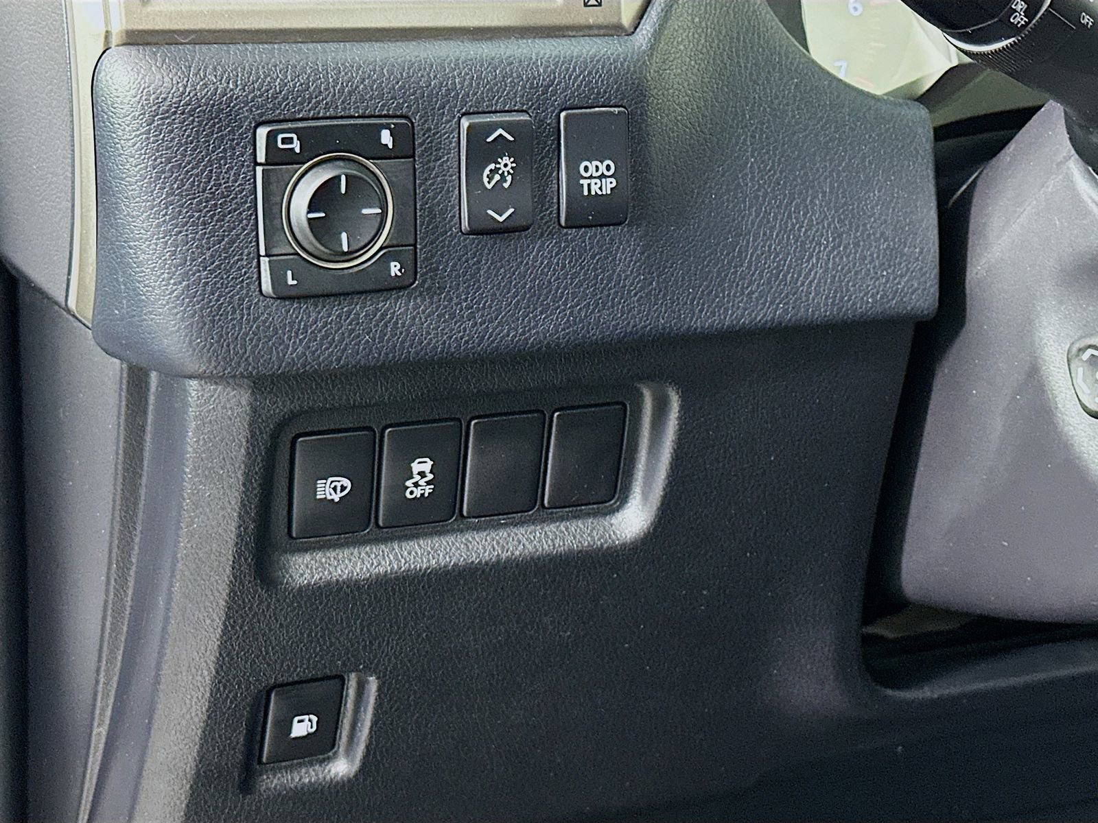 Used 2018 Lexus GX 460 Premium w/ Premium Package AWD/4WD image 10
