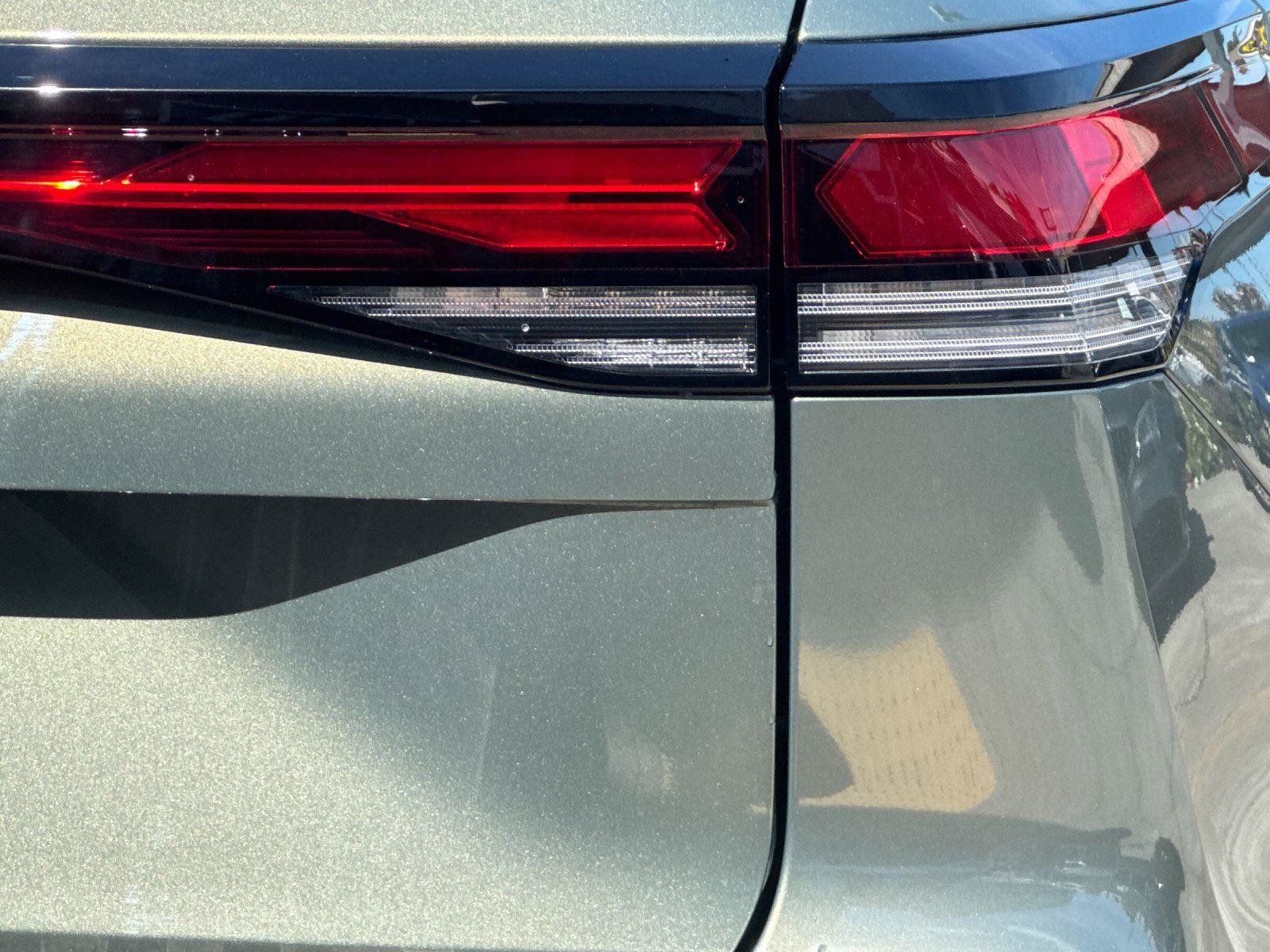 New 2026 Volkswagen Tiguan SE R-Line AWD/4WD image 25