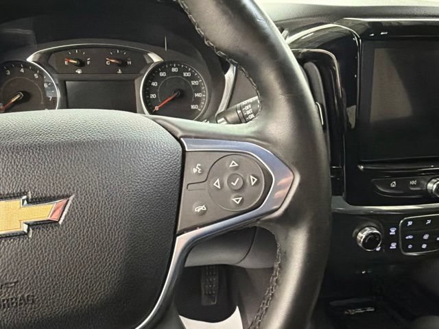 Used 2023 Chevrolet Traverse LT w/ Rear Camera Mirror Package AWD/4WD image 13