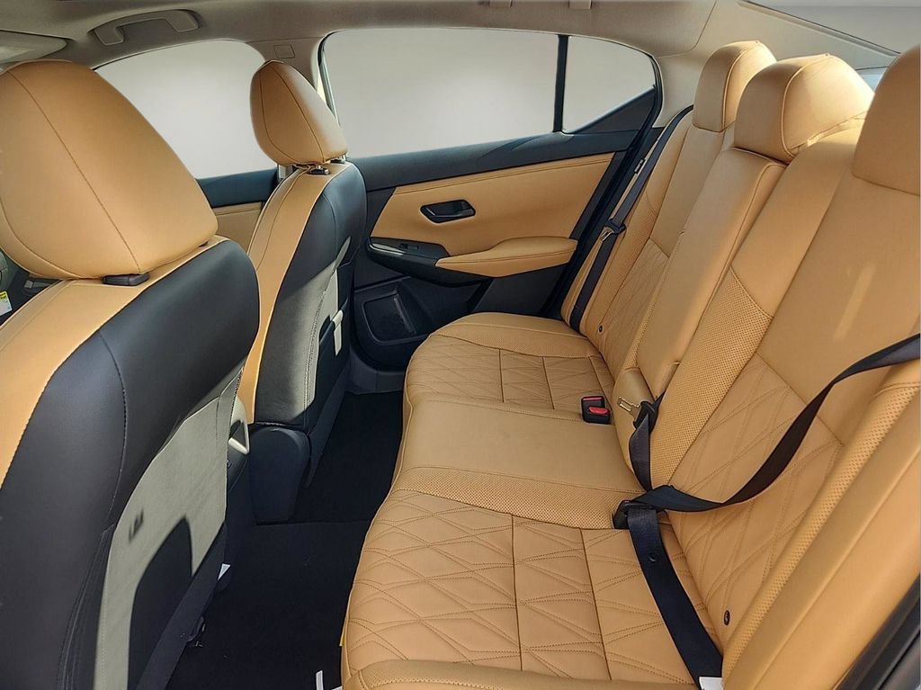 New 2025 Nissan Sentra SV w/ SV Premium Package FWD image 18