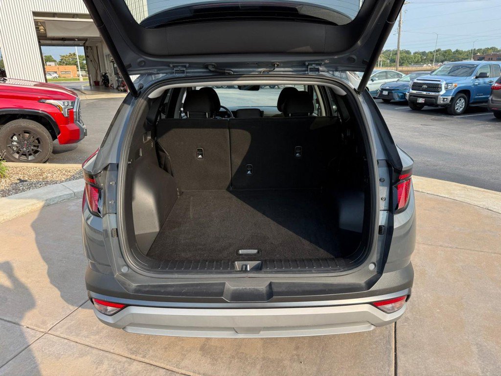 Used 2025 Hyundai Tucson SEL AWD/4WD image 8
