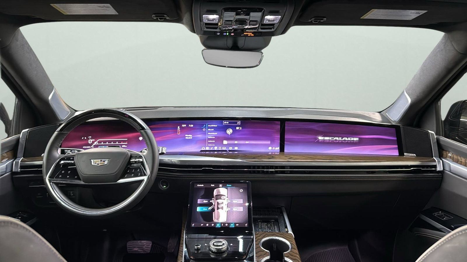 Used 2025 Cadillac Escalade Sport Platinum w/ LPO, ONYX Package image 22