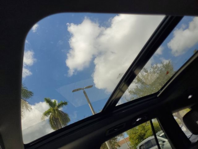 Certified 2023 Cadillac XT6 Sport w/ Technology Package image 20