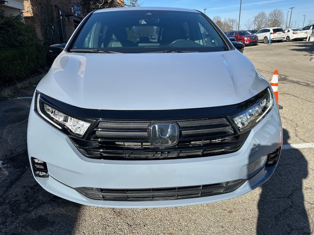 Certified 2023 Honda Odyssey Sport image 4