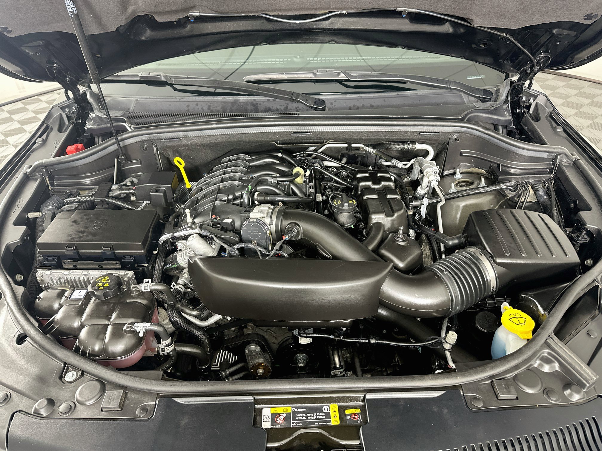 Used 2025 Dodge Durango GT AWD/4WD image 35