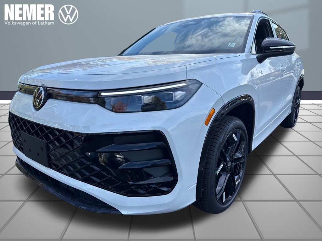 New 2025 Volkswagen Tiguan SE R-Line