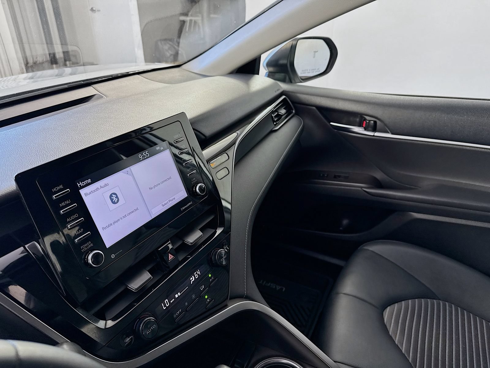 Certified 2022 Toyota Camry SE FWD image 6