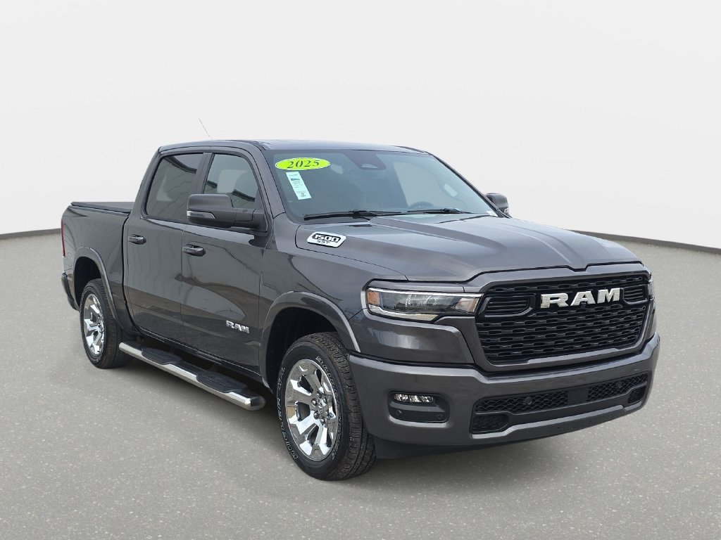 Used 2025 RAM 1500 Big Horn AWD/4WD image 3
