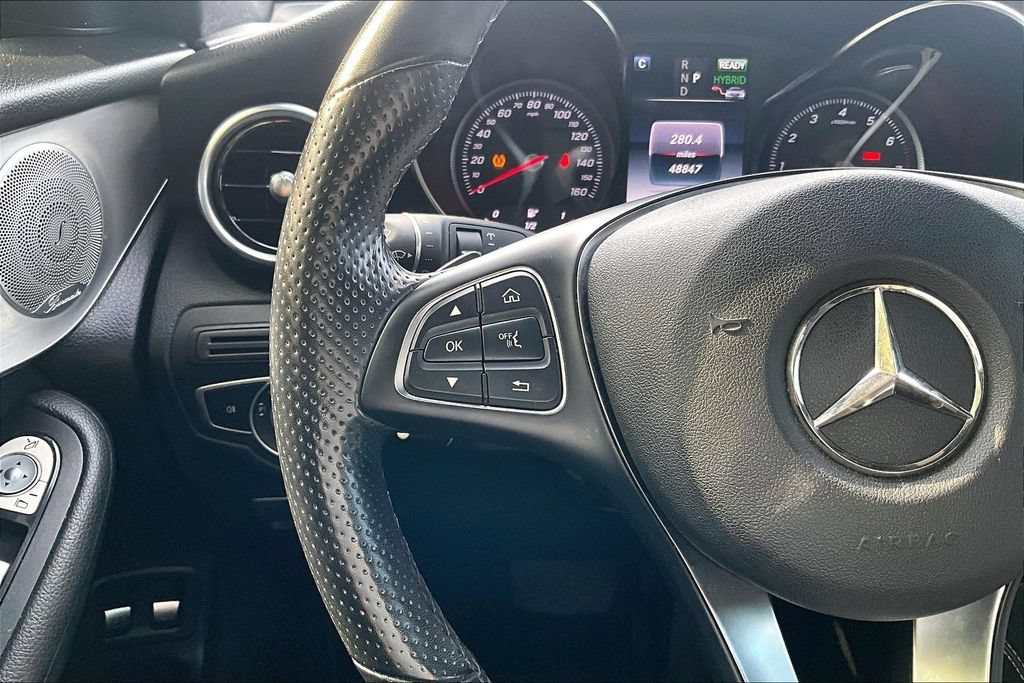 Used 2019 Mercedes-Benz GLC 350e 4MATIC w/ Premium Package image 24