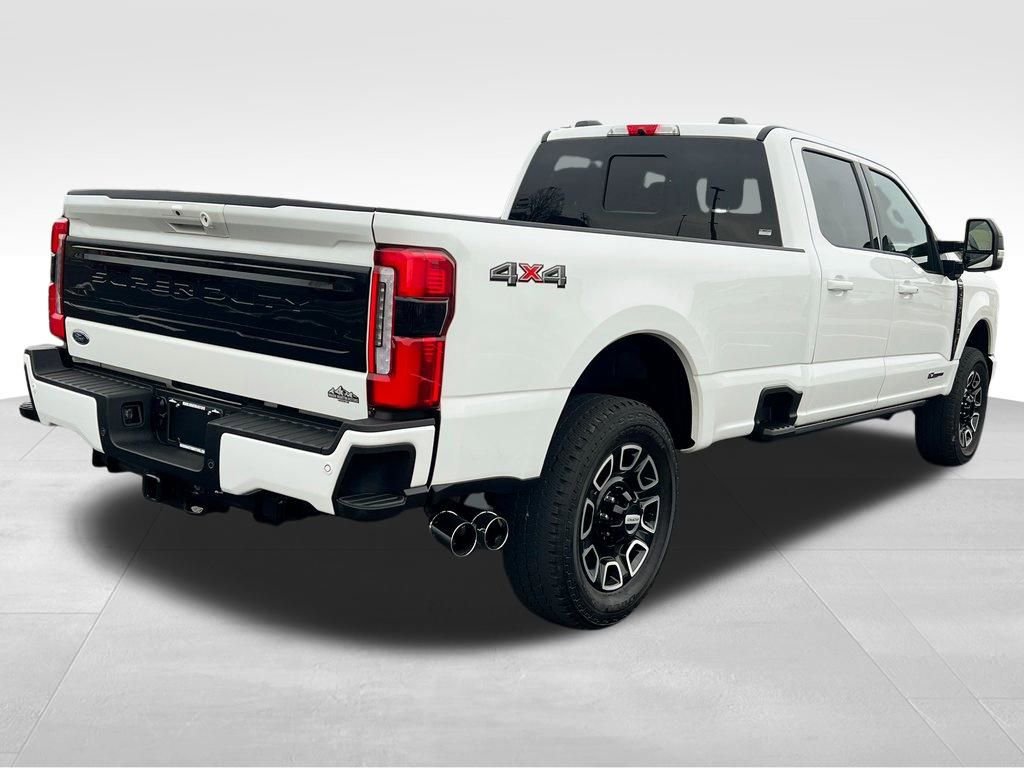 Used 2025 Ford F250 Platinum image 9